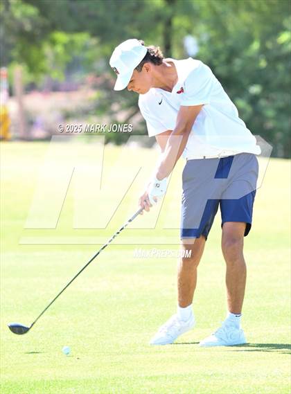 Thumbnail 1 in AIA Division III Championship photogallery.