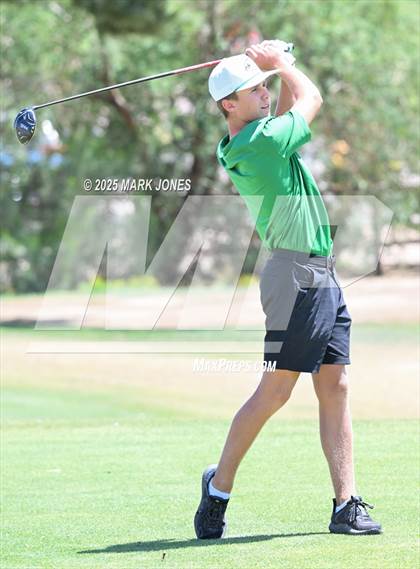 Thumbnail 1 in AIA Division III Championship photogallery.