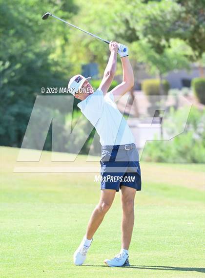 Thumbnail 3 in AIA Division III Championship photogallery.