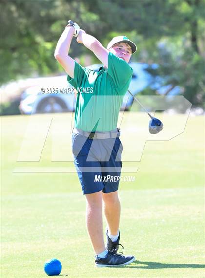 Thumbnail 2 in AIA Division III Championship photogallery.