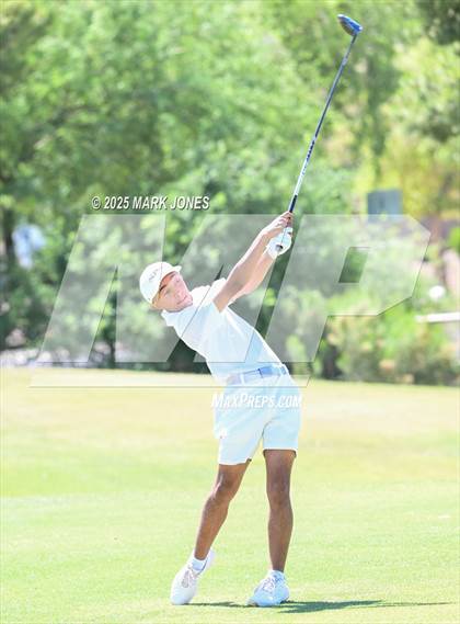 Thumbnail 1 in AIA Division III Championship photogallery.