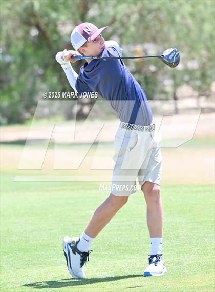 Thumbnail 3 in AIA Division III Championship photogallery.