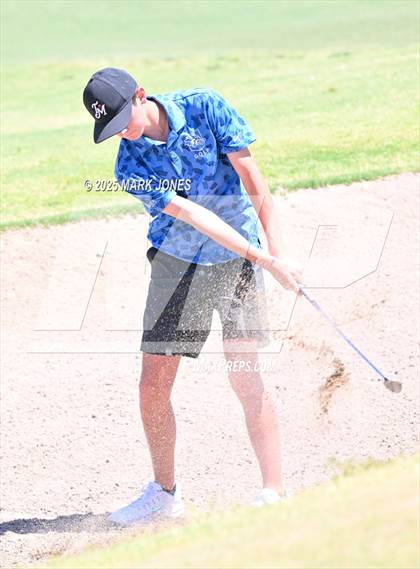 Thumbnail 3 in AIA Division III Championship photogallery.