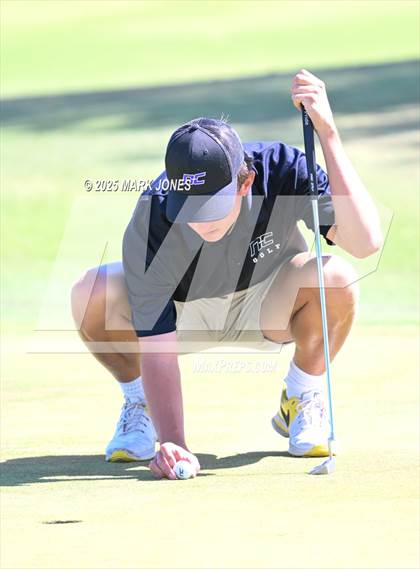 Thumbnail 2 in AIA Division III Championship photogallery.
