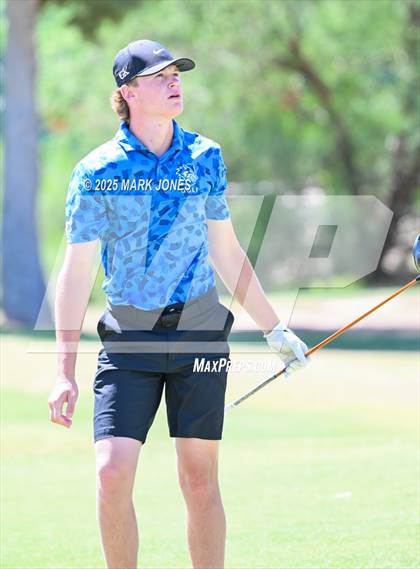 Thumbnail 3 in AIA Division III Championship photogallery.