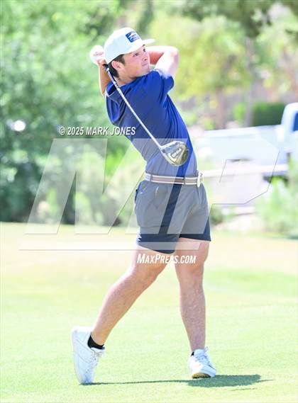 Thumbnail 2 in AIA Division III Championship photogallery.