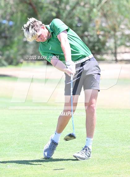 Thumbnail 2 in AIA Division III Championship photogallery.