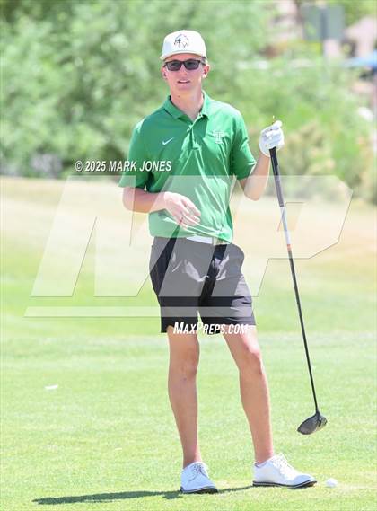Thumbnail 3 in AIA Division III Championship photogallery.
