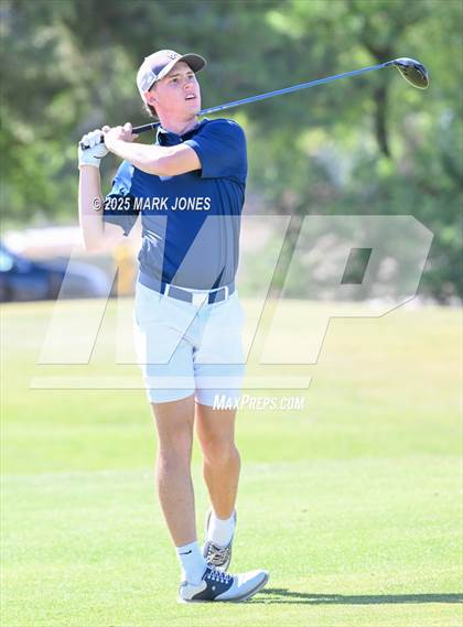Thumbnail 2 in AIA Division III Championship photogallery.