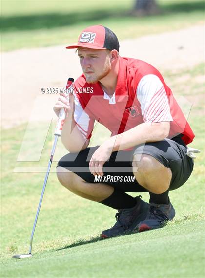 Thumbnail 3 in AIA Division III Championship photogallery.