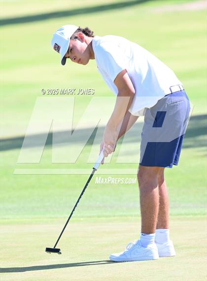 Thumbnail 1 in AIA Division III Championship photogallery.