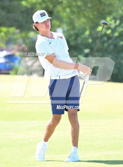 Thumbnail 2 in AIA Division III Championship photogallery.