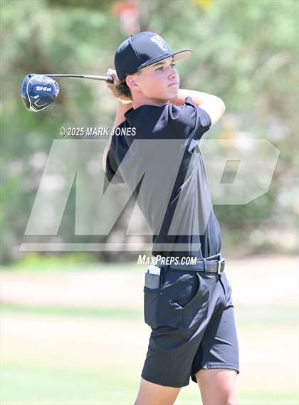 Thumbnail 3 in AIA Division III Championship photogallery.