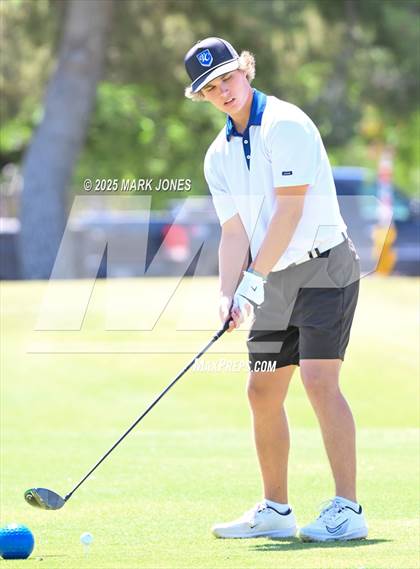 Thumbnail 3 in AIA Division III Championship photogallery.