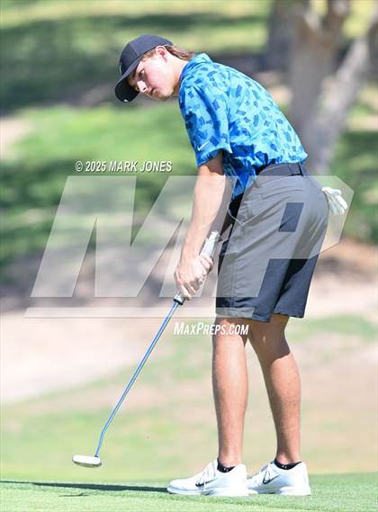 Thumbnail 1 in AIA Division III Championship photogallery.