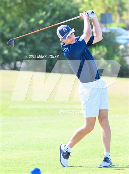 Thumbnail 1 in AIA Division III Championship photogallery.