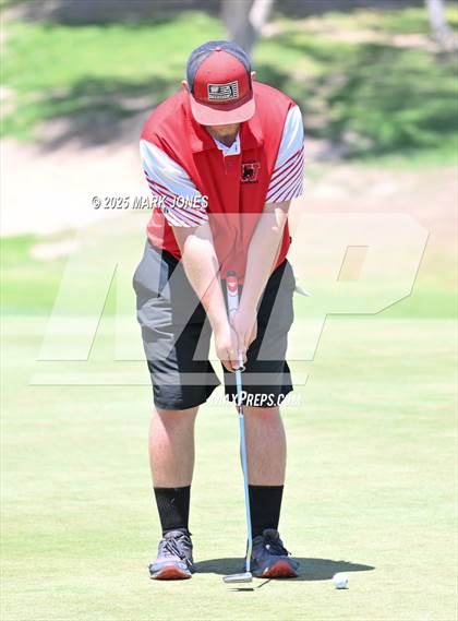 Thumbnail 1 in AIA Division III Championship photogallery.