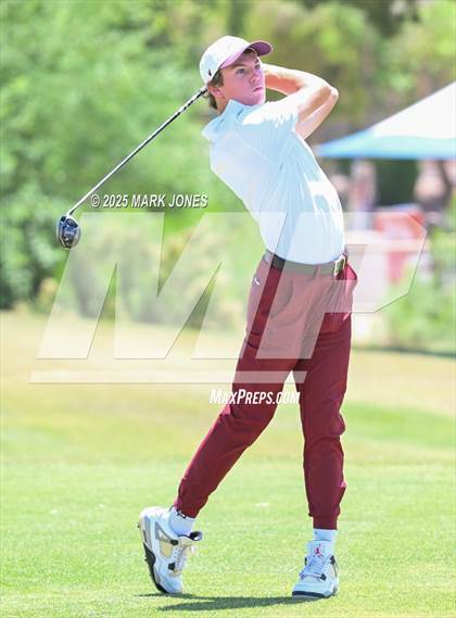 Thumbnail 1 in AIA Division III Championship photogallery.