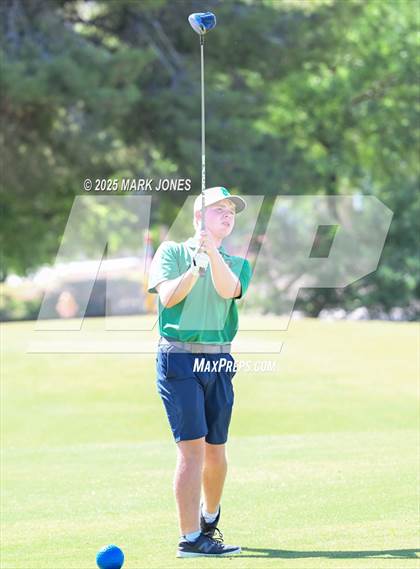 Thumbnail 1 in AIA Division III Championship photogallery.