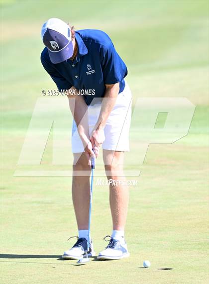 Thumbnail 1 in AIA Division III Championship photogallery.