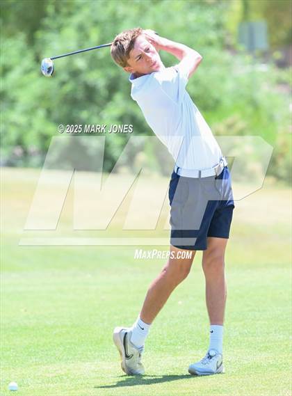 Thumbnail 3 in AIA Division III Championship photogallery.