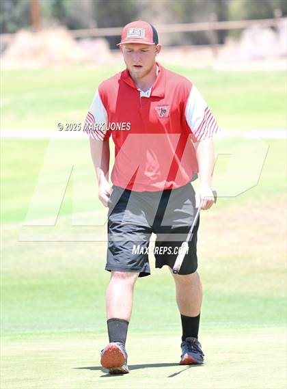 Thumbnail 2 in AIA Division III Championship photogallery.