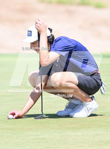 Thumbnail 3 in AIA Division III Championship photogallery.