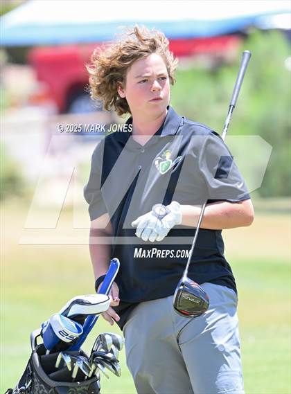 Thumbnail 1 in AIA Division III Championship photogallery.
