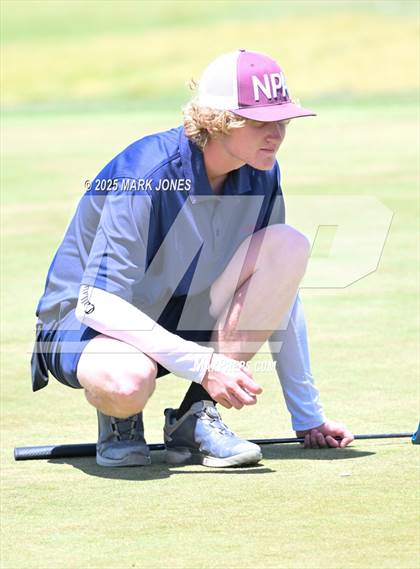 Thumbnail 1 in AIA Division III Championship photogallery.