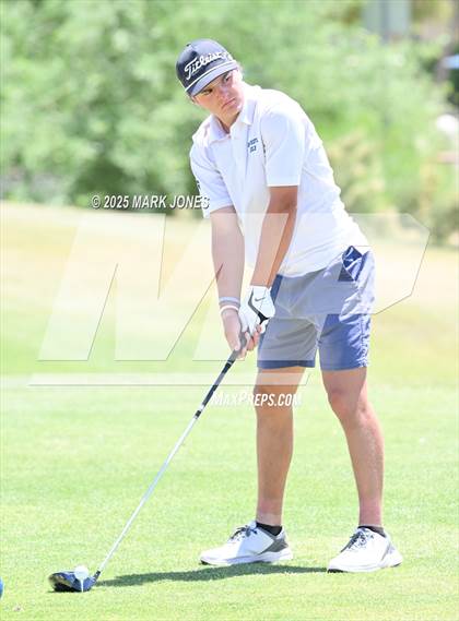 Thumbnail 2 in AIA Division III Championship photogallery.
