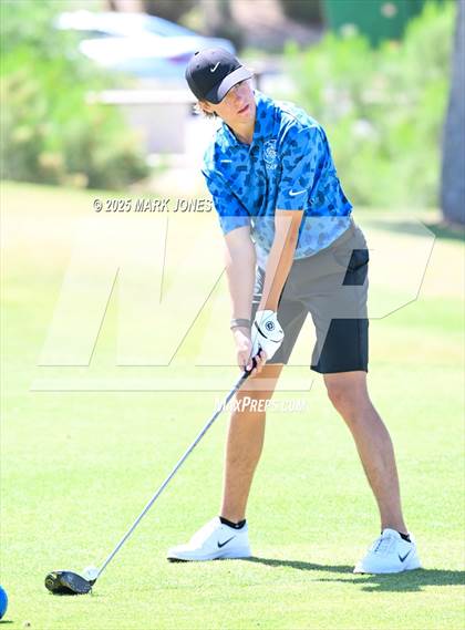 Thumbnail 1 in AIA Division III Championship photogallery.