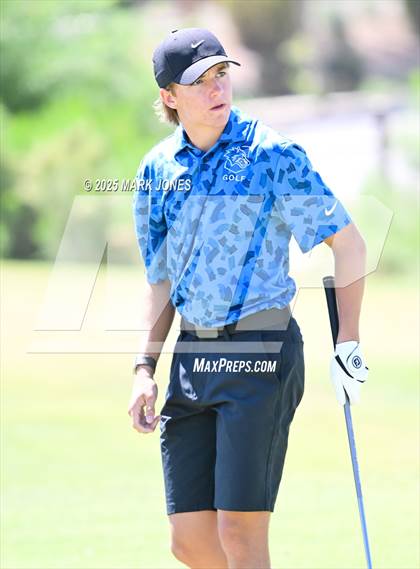 Thumbnail 1 in AIA Division III Championship photogallery.