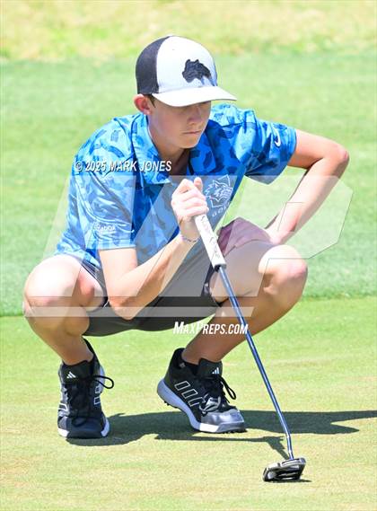 Thumbnail 1 in AIA Division III Championship photogallery.