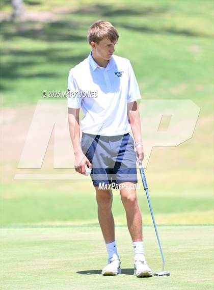 Thumbnail 3 in AIA Division III Championship photogallery.