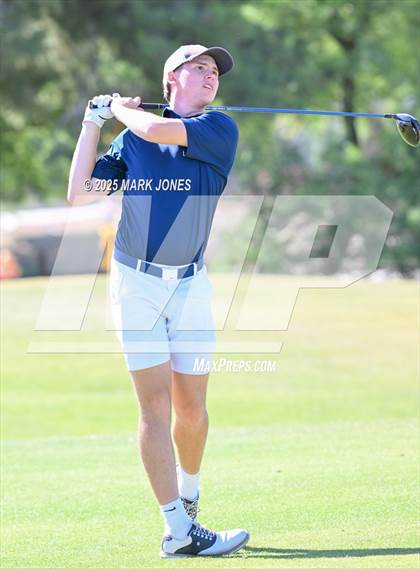 Thumbnail 2 in AIA Division III Championship photogallery.