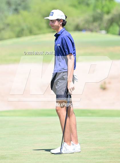 Thumbnail 1 in AIA Division III Championship photogallery.