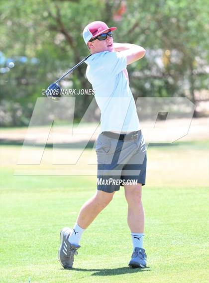 Thumbnail 3 in AIA Division III Championship photogallery.