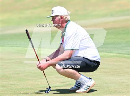 Thumbnail 2 in AIA Division III Championship photogallery.
