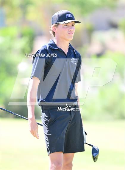 Thumbnail 2 in AIA Division III Championship photogallery.