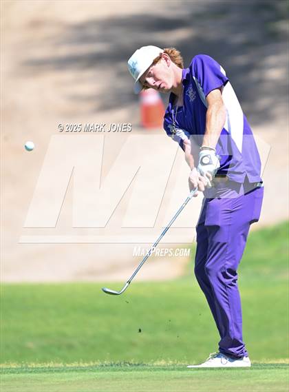 Thumbnail 3 in AIA Division III Championship photogallery.
