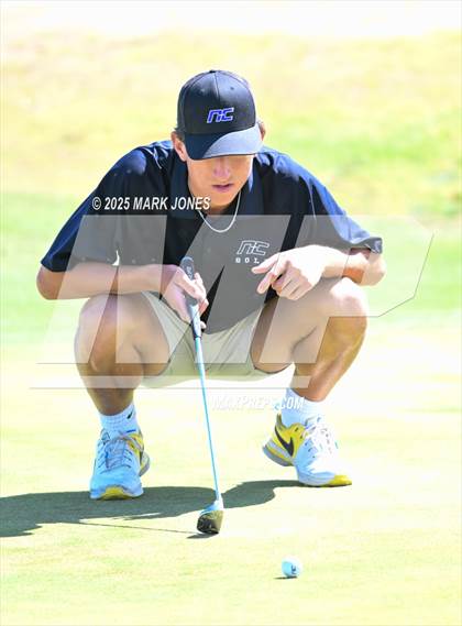Thumbnail 3 in AIA Division III Championship photogallery.