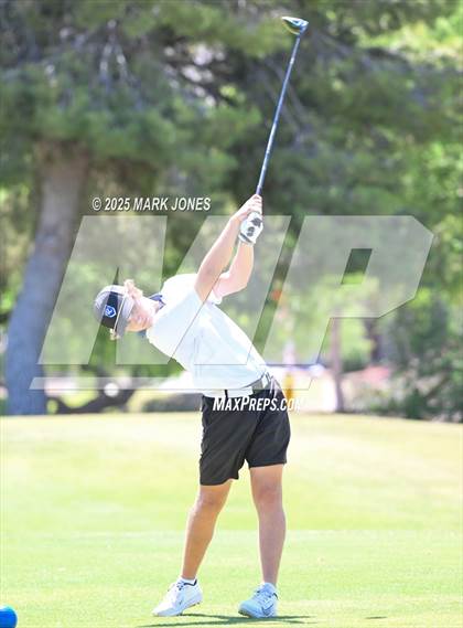 Thumbnail 2 in AIA Division III Championship photogallery.