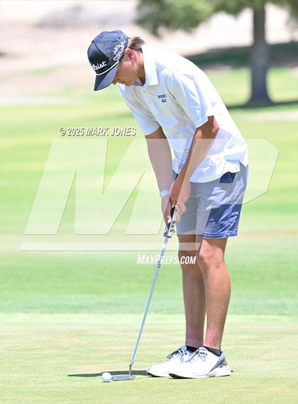 Thumbnail 2 in AIA Division III Championship photogallery.