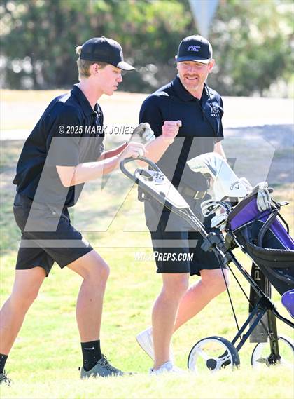 Thumbnail 1 in AIA Division III Championship photogallery.