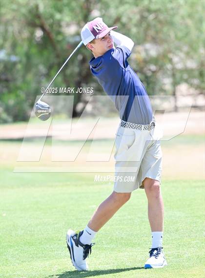 Thumbnail 1 in AIA Division III Championship photogallery.