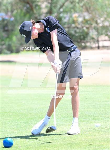 Thumbnail 2 in AIA Division III Championship photogallery.