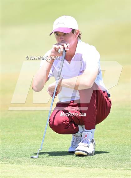 Thumbnail 2 in AIA Division III Championship photogallery.