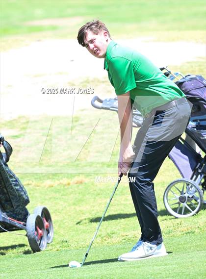 Thumbnail 1 in AIA Division III Championship photogallery.