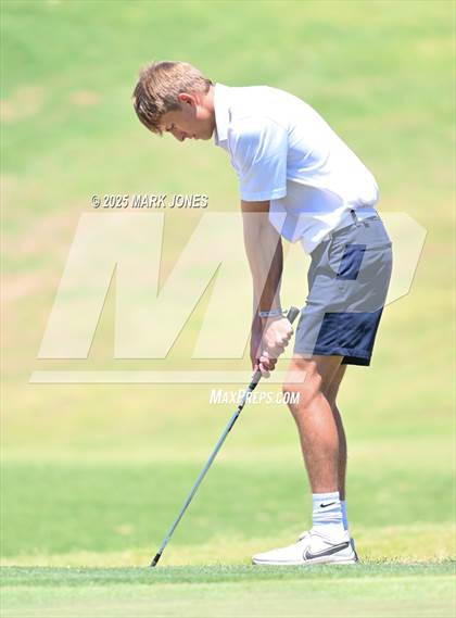 Thumbnail 2 in AIA Division III Championship photogallery.