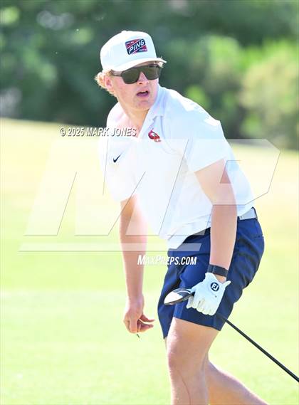 Thumbnail 1 in AIA Division III Championship photogallery.